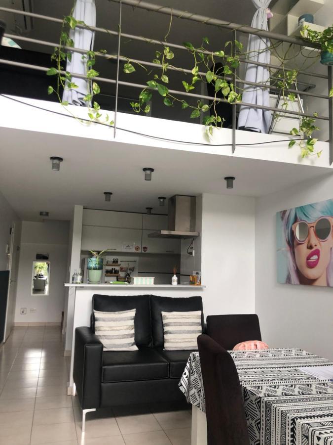 El Depto Tipo Duplex Pleno Centro Incluye Cochera Consultar Servicio De Parking Apartment Monte Grande Exterior photo